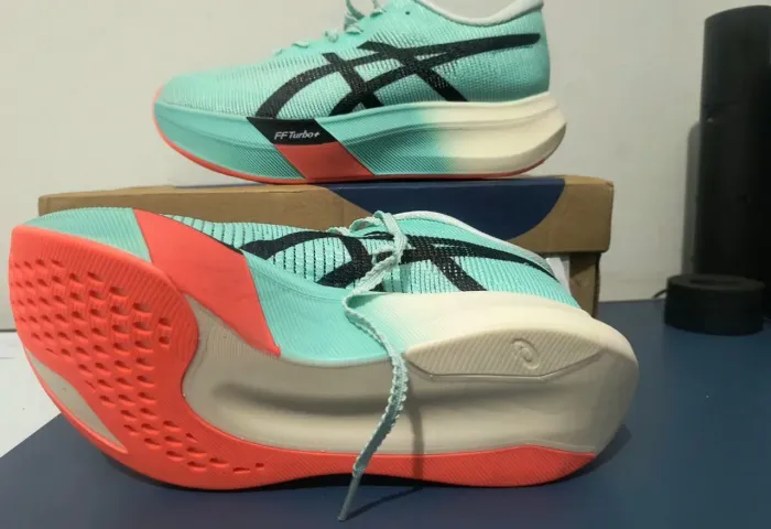Tênis Asics metaspeed Sky paris