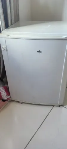 Frigobar Electrolux RE 80 de 80 Litros Usado.