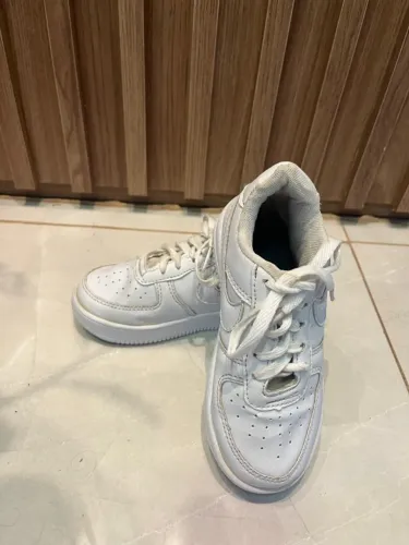 Tênis NiKe Air. Tamanho 27. Branco 