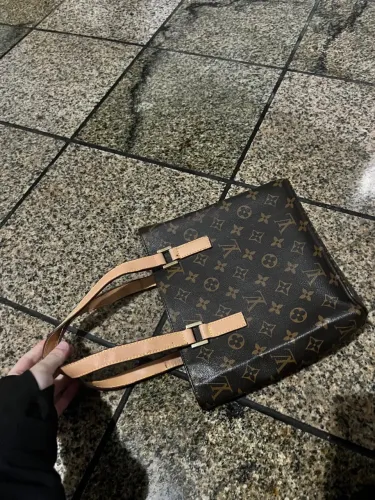 Louis Vuitton Monogram