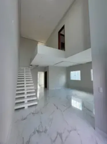 X. Ampla Casa Duplex Nova no Jockey com 3 quartos sendo 1 suíte com closet