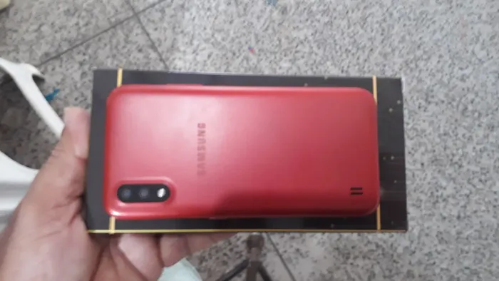 Vendo Samsung Galaxy a01,semi-novo funcionando tudo perfeitamente. 