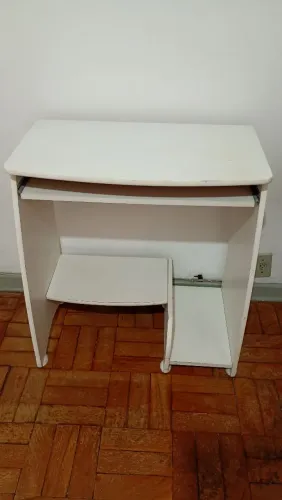 mesinha de computador 