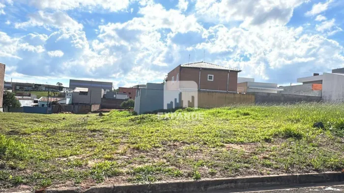 Terreno à venda, 250 m² por R$ 160.000 - Residencial Livia I - Botucatu/SP