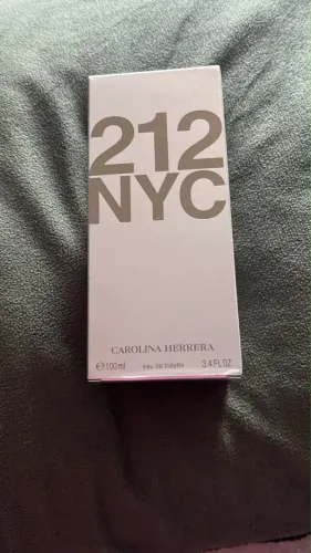 Perfume 212 NYC Feminino 100ml original