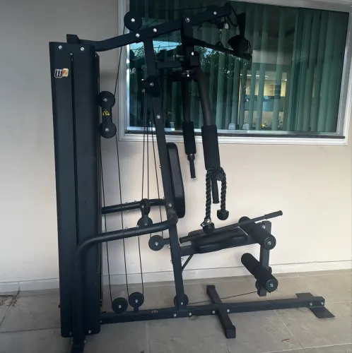 Máquina de musculação
