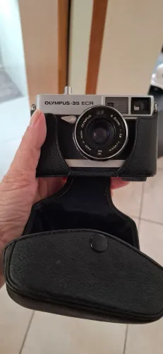 Câmera fotográfica Olympus 35 ECR