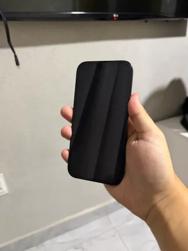 iPhone 15 128GB todo original