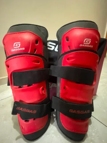 Joelheira GASGAS DEFENDER PRO M/G