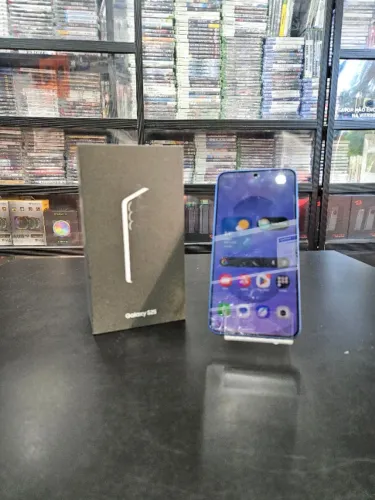 Celular Smartphone Samsung Galaxy S25 Azul Marinho 12GB de RAM 256GB de Armazenamento