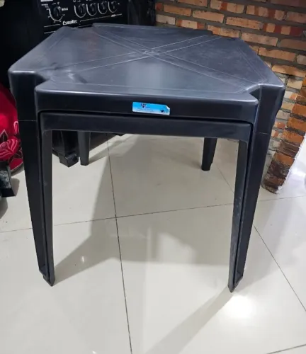 Mesa de Plástico (CADA)