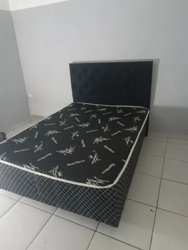 Cama de casal com cabeceira