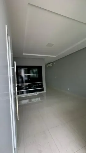 PASSAREDO, TÉRREA, 1 SUÍTES +2 SEMI-SUÍTE, ARMÁRIOS E AR