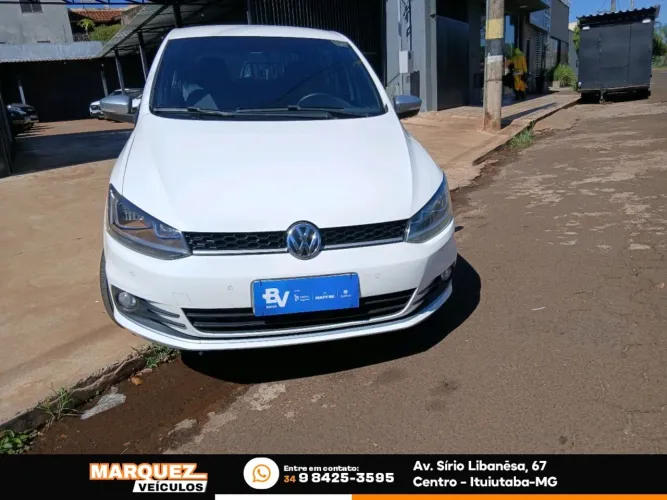 Volkswagen Fox Rock IN RIO 1.6 MI Total Flex 8V 5P 2016