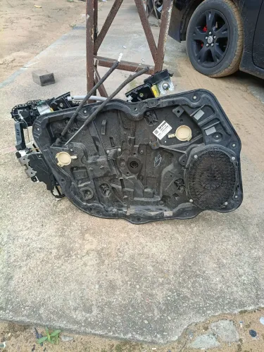 Vendo forro completo porta esquerda Fiat Toro