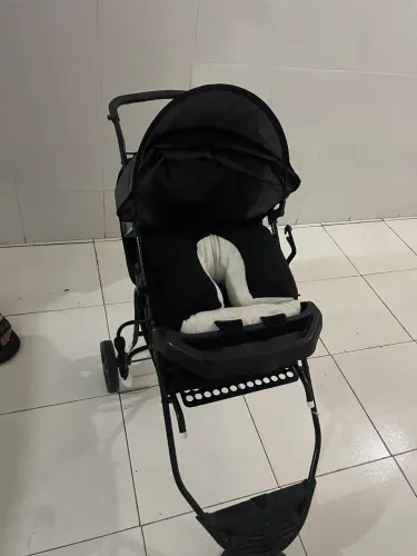 VENDO CARRINHO DE BEBÊ