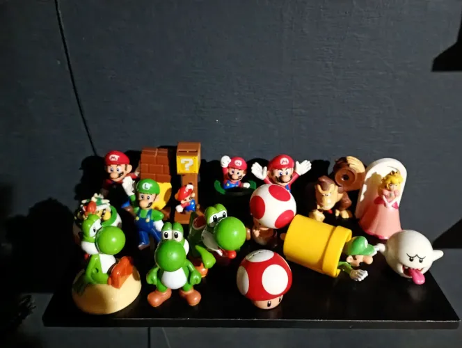 Coleção bonecos do Mario card MC feliz