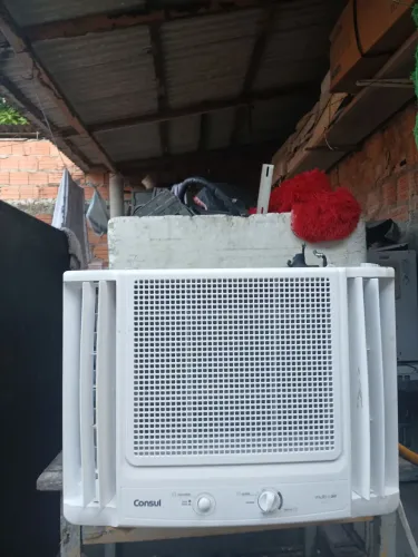 ar condicionado consul 10.000 bts modelo de janela funcionando perfeitamente j