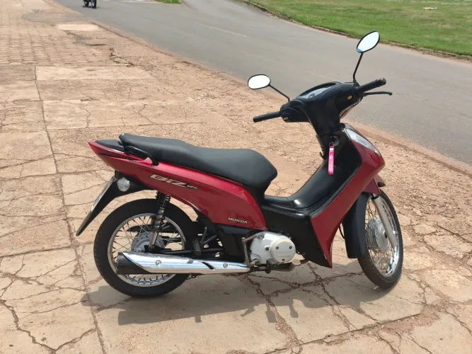 Biz 125, ano 2014, super nova