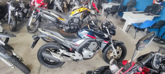 Honda CB TWISTER 250 AZUL 2018 Shalon veículos Cariacica 