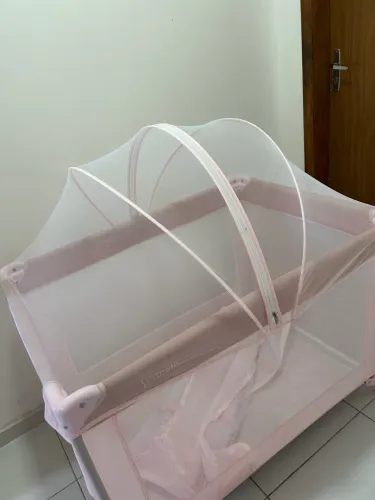 Berço portátil com colchão