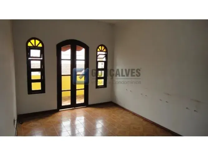 Sobrado Residencial à Venda em Jardim do Mar, São Bernardo do Campo 6 Quartos, 3 Vagas