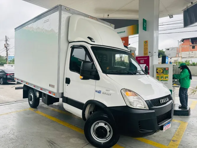 Iveco Daily Chassi 35s14 2P (e5) 2014