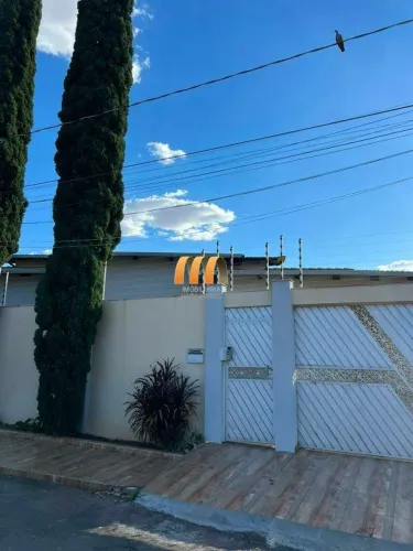 Casa residencial com 3 quartos e 4 vagas para aluguel em Anápolis