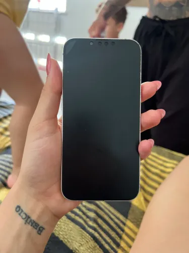 iPhone 13