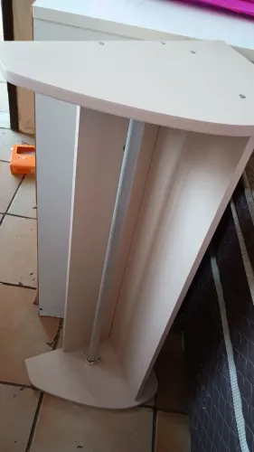 Prateleira para quarto de bebê
