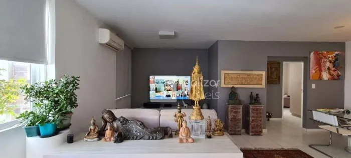 Apartamento Residencial à venda, Centro, Florianópolis - AP0093.