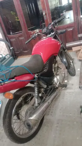 VENDO MOTO CG