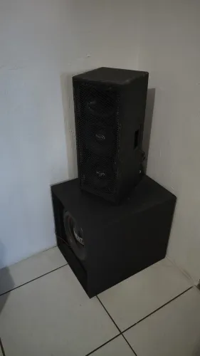 Caixa de som passiva com subwoofer