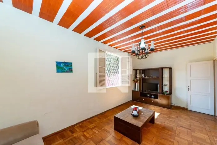 Casa à Venda - Carlos Prates, 3 Quartos, 245 m2