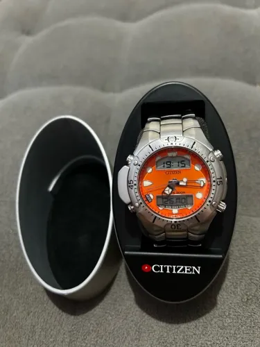 Relógio Citizen Promaster Aqualand II JP1060-52Y Fundo Laranja - Original