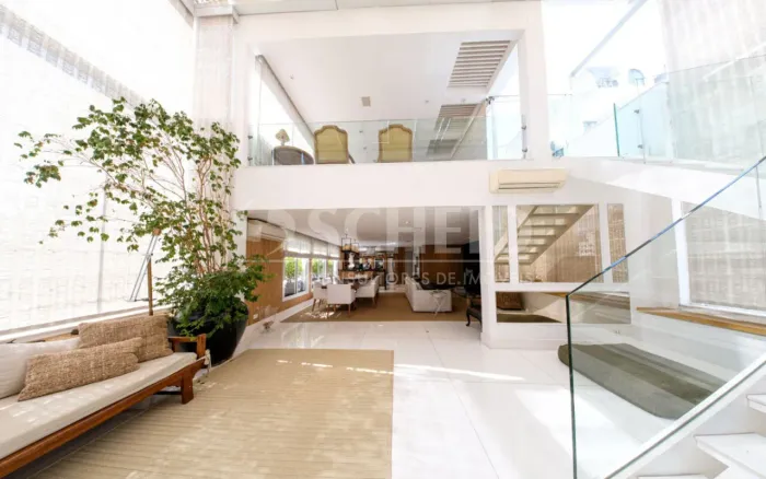 Cobertura para venda em Vila Nova Conceição com 4 quartos, sendo 2 suítes, 400m²