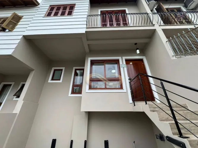 Sobrado para venda ou locação no bairro Renascença em Gravataí/RS, com 3 dormitórios sendo