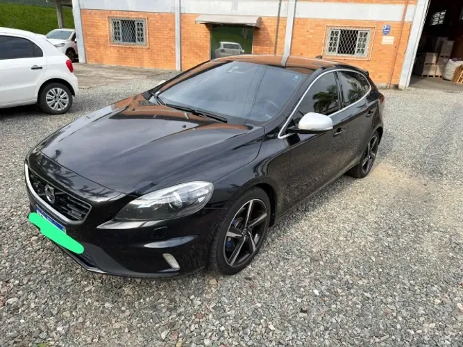 Volvo V40 T-5 R-design 2.0 Aut. 2014