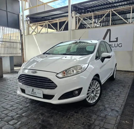 Ford Fiesta Titanium 1.6 16V Flex Power Shift 2015