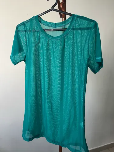 Camisa em tule verde NOVA