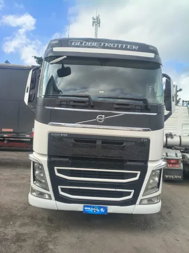 Caminhão FH 540 6x4 traçado único dono motor revisado a toda prova