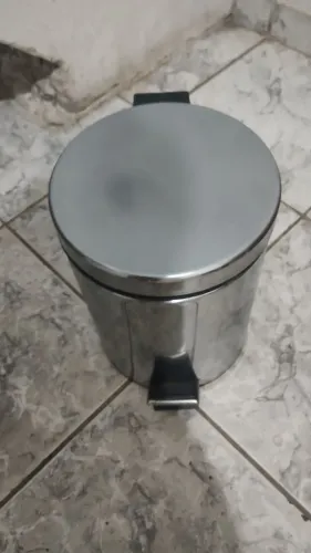 Lixeira inox com pedal 