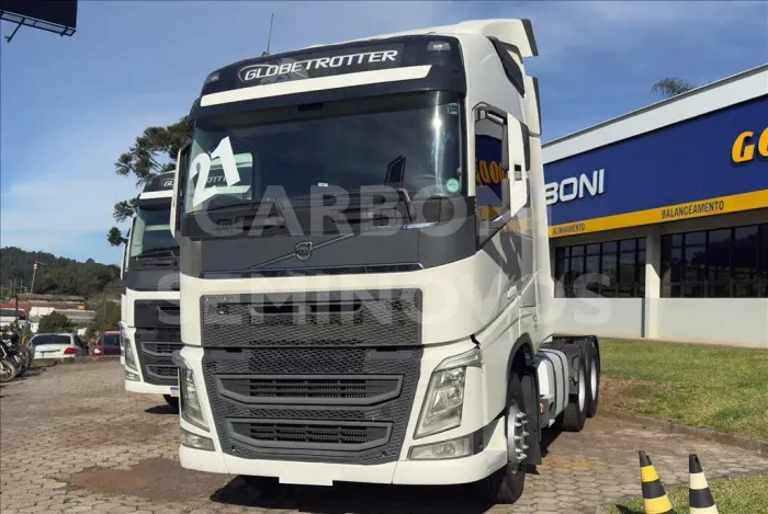 VOLVO FH 460 6X2T GLOBETROTTER 2020/2021