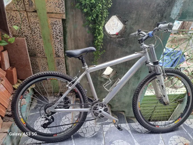 Bicicleta aro 26 alumínio 550