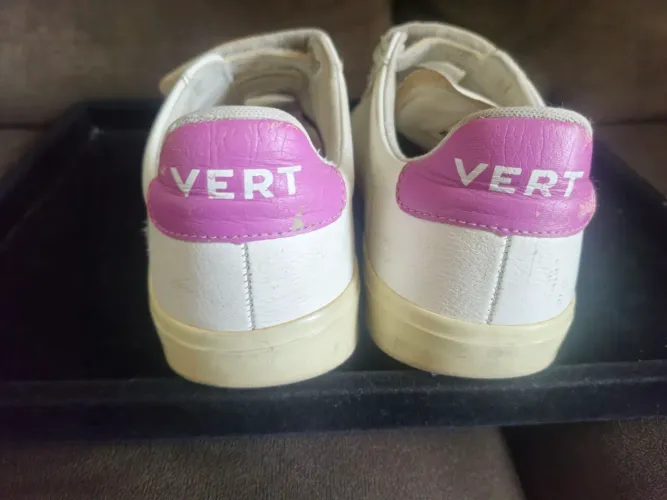 R$ 150 | Tênis vert | tamanho 37 | bom estado | recife chromefree white ultraviolet
