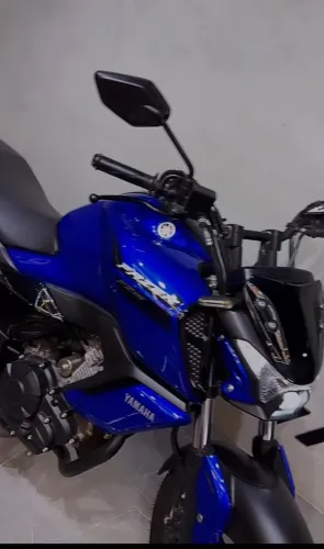 Vendo FZ15 2024 NOVAAA somente com 3.800km