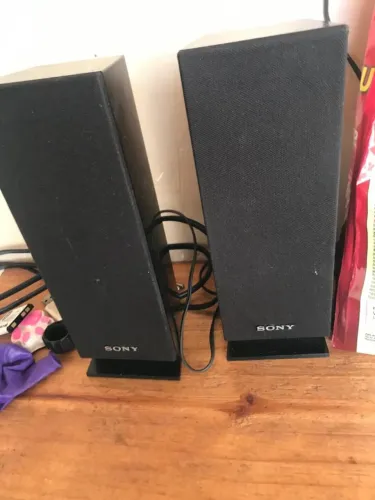 caixas de som ambiente e sub