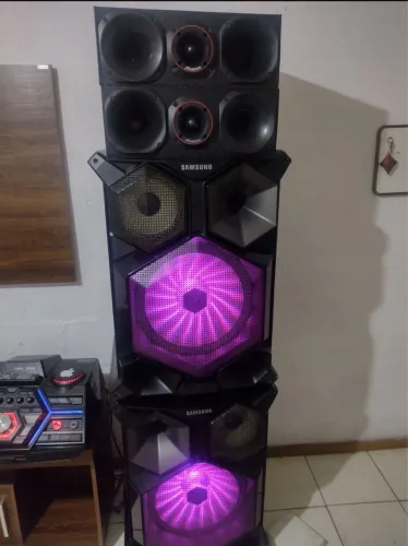 Vende-se sim para casa ou festa muito bom