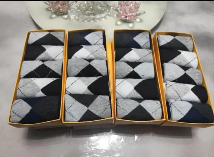 Meias caixa com 5 valor 20,00