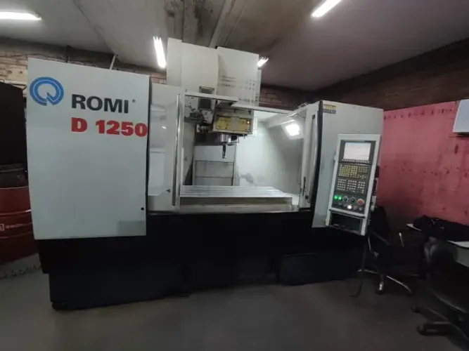 Centro de Usinagem ROMI de 1250